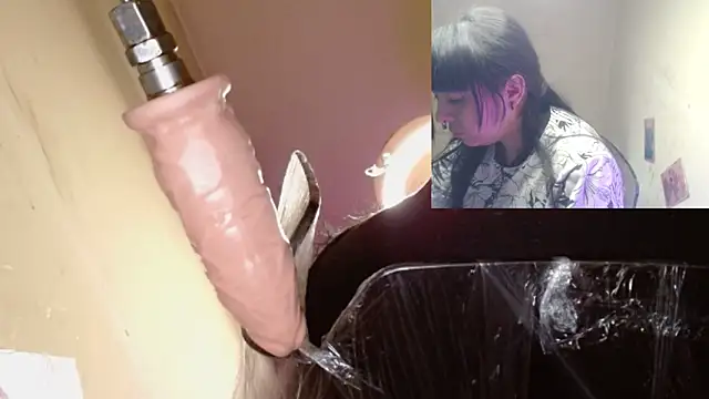 Lunabunnycreamy online show from 11/11/25, 02:00