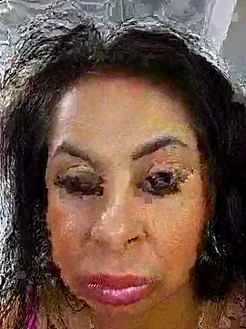 Snapshot of sonya_wet chatting on 06/17/26, 04:04 sonya wet online show from 06/17/26, 04:04