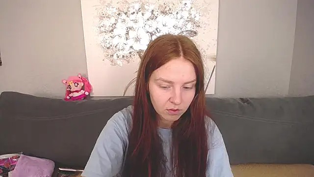 Snapshot of Evarey_ chatting on 10/09/25, 04:32 Evarey online show from 10/09/25, 04:32