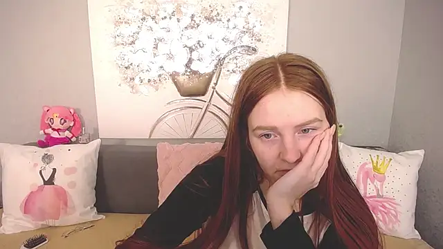 Snapshot of Evarey_ chatting on 11/08/25, 05:29 Evarey online show from 11/08/25, 05:29