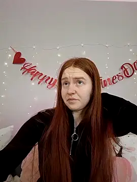 Snapshot of Evarey_ chatting on 02/16/26, 05:03 Evarey online show from 02/16/26, 05:03