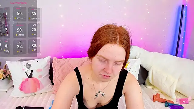 Snapshot of Evarey_ chatting on 03/02/26, 05:52 Evarey online show from 03/02/26, 05:52