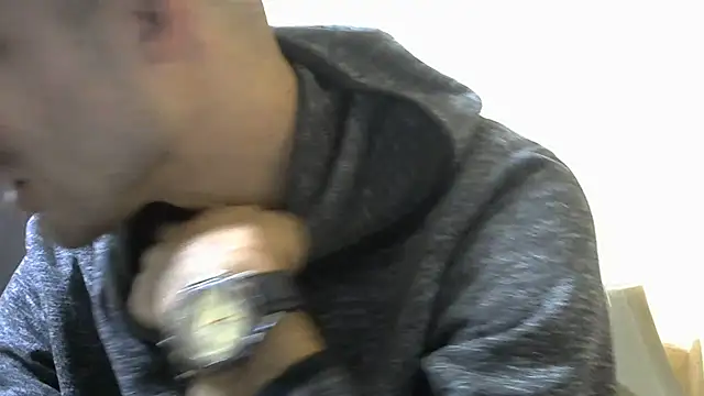 Snapshot of MakabulaAndrey chatting on 11/06/25, 05:52 MakabulaAndrey online show from 11/06/25, 05:52