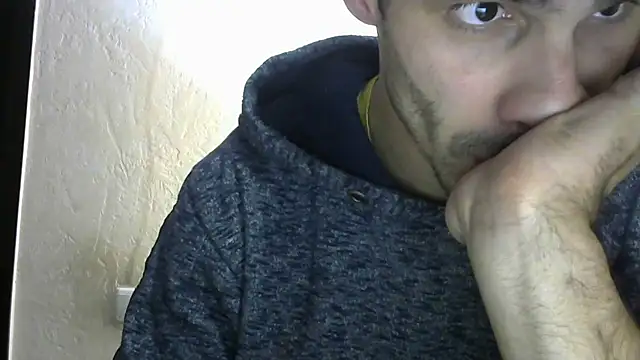 Snapshot of MakabulaAndrey chatting on 11/16/25, 08:14 MakabulaAndrey online show from 11/16/25, 08:14