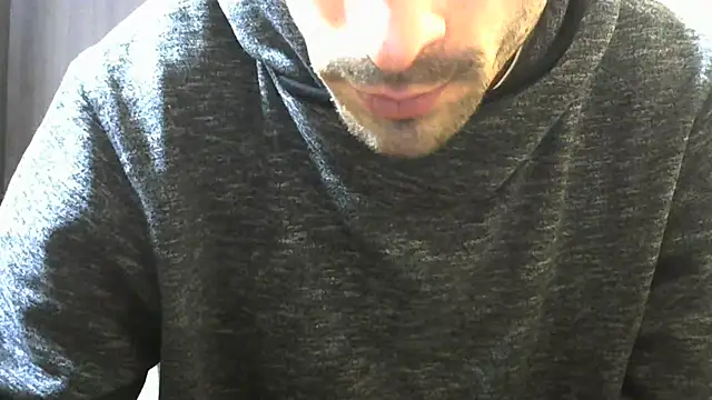 Snapshot of MakabulaAndrey chatting on 11/28/25, 08:28 MakabulaAndrey online show from 11/28/25, 08:28