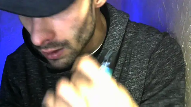 Snapshot of MakabulaAndrey chatting on 12/01/25, 09:53 MakabulaAndrey online show from 12/01/25, 09:53