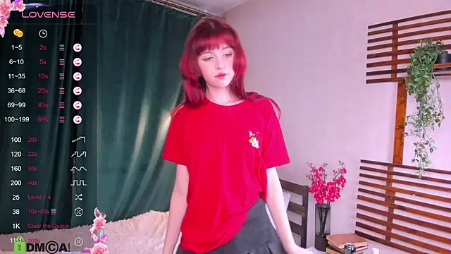  LucyStars  online show from 11/01/25, 01:46