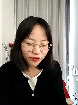 Snapshot of nini10052025 chatting on 11/13/25, 01:15 nini10052025 online show from 11/13/25, 01:15