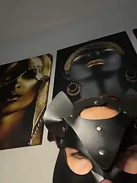 Teengirlmiaa online show from 12/04/25, 08:50