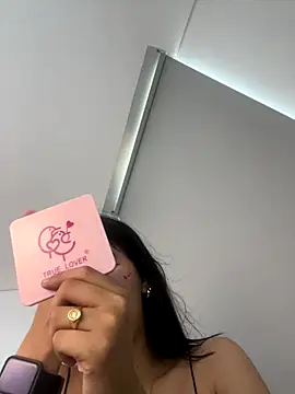 emi star online show from 10/14/25, 10:10