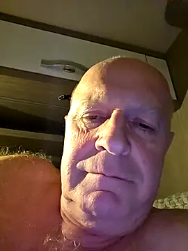 Snapshot of rudy-kralik chatting on 02/18/26, 10:39 rudy-kralik online show from 02/18/26, 10:39