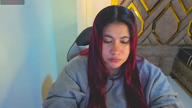 Addyy 02 online show from 11/23/25, 02:55