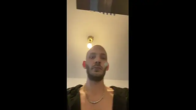 MolleDolle online show from 04/09/26, 05:07