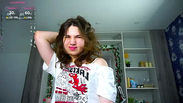 Snapshot of AmmieGerber chatting on 11/19/25, 01:16 AmmieGerber online show from 11/19/25, 01:16