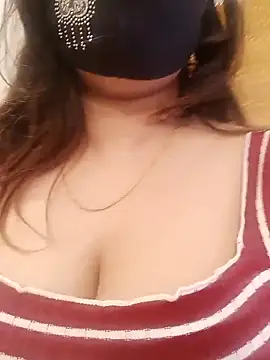 Beauty Queen Soniya online show from 01/06/26, 09:46