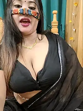 Snapshot of Beauty_Queen_Soniya chatting on 04/29/26, 02:21 Beauty Queen Soniya online show from 04/29/26, 02:21