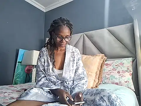NaughtyCouga online show from 05/06/26, 06:19