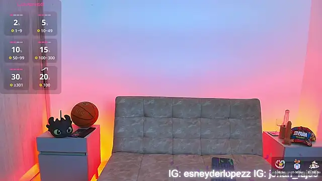 Snapshot of thomas_elg chatting on 11/12/25, 01:50 thomas elg online show from 11/12/25, 01:50