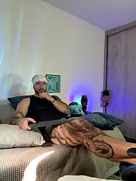 Dave-Max01 online show from 11/15/25, 02:13