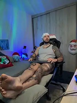 Dave-Max01 online show from 11/28/25, 11:24