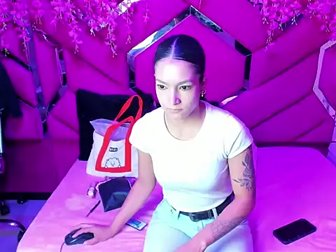 Snapshot of Gisell_Squirt_ chatting on 10/28/25, 11:47 Gisell Squirt online show from 10/28/25, 11:47