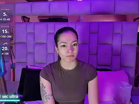 Snapshot of Gisell_Squirt_ chatting on 12/18/25, 12:11 Gisell Squirt online show from 12/18/25, 12:11