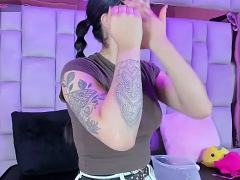 Snapshot of Gisell_Squirt_ chatting on 02/24/26, 12:47 Gisell Squirt online show from 02/24/26, 12:47