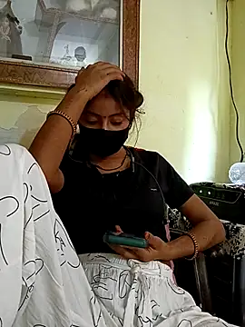 Payal G online show from 10/15/25, 04:23