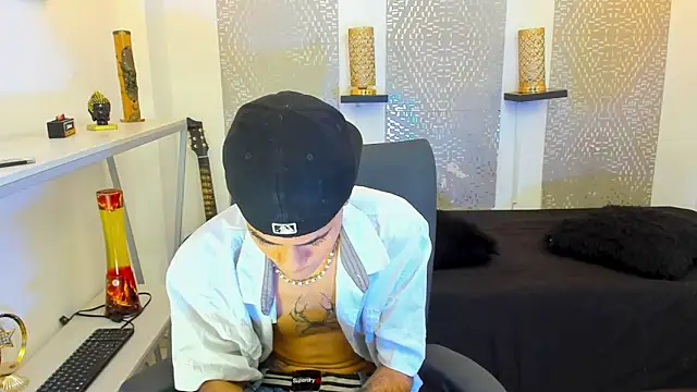 JacobBlackwell  online show from 12/20/25, 07:32