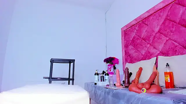 Bigasshott  online show from 12/14/25, 07:29