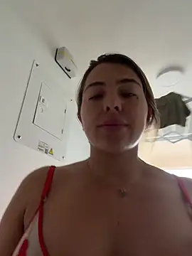 camila vanucci- online show from 12/20/25, 03:08