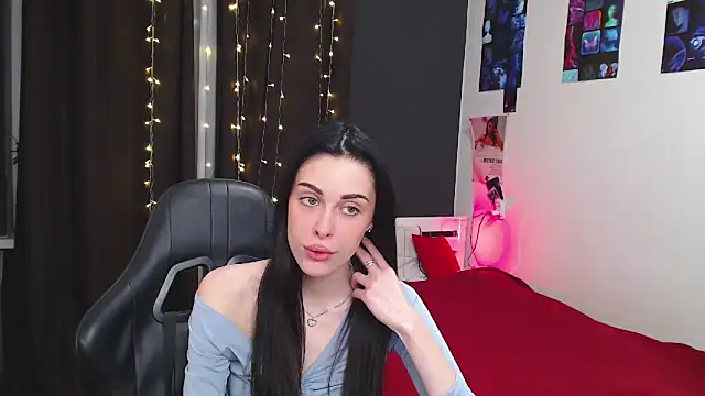 ariel is on vacation online show from 10/18/25, 04:41