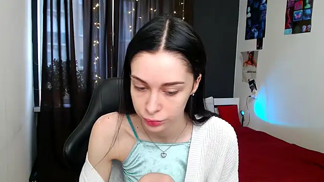ariel is on vacation online show from 10/23/25, 09:08