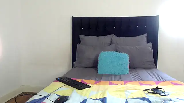 MissLola026 online show from 03/10/26, 08:41