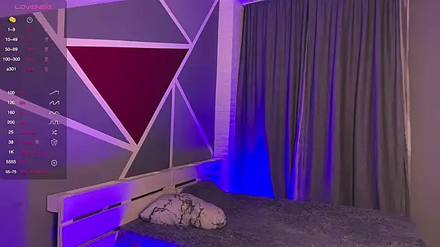 RebeccaEglitis online show from 11/06/25, 05:03