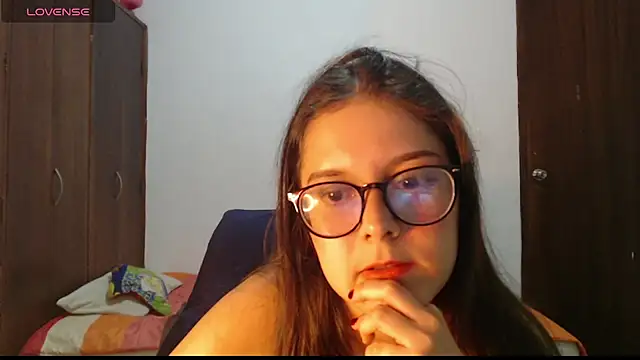 CarlaLorez online show from 07/14/26, 02:05