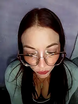 Snapshot of cerecita_anna chatting on 04/17/26, 08:56 cerecita anna online show from 04/17/26, 08:56