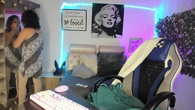 Beatricez online show from 10/30/25, 12:01