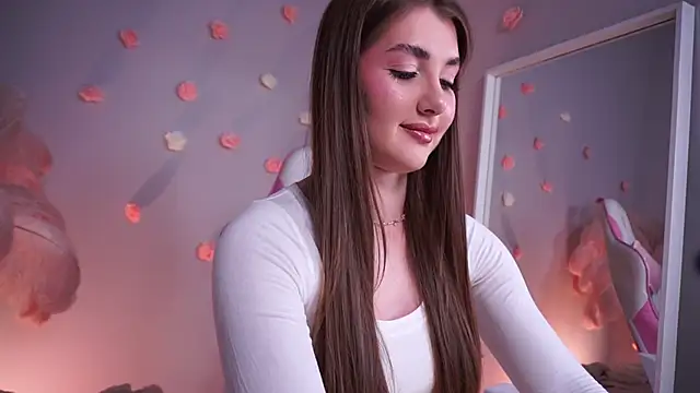 LureOfEva online show from 04/03/26, 08:40