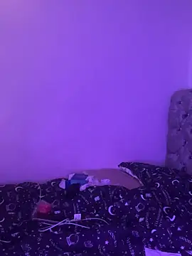 Snapshot of zara_bellexx chatting on 11/08/25, 07:23 zara bellexx online show from 11/08/25, 07:23