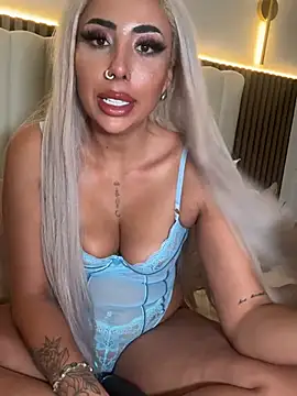 Snapshot of zara_bellexx chatting on 07/24/26, 12:30 zara bellexx online show from 07/24/26, 12:30