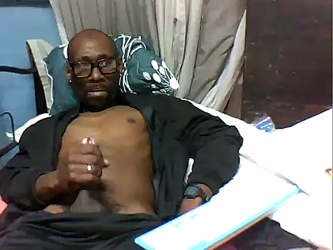 Toyboya6 online show from 06/11/26, 12:32
