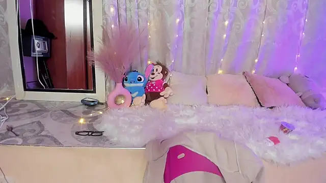 Lilith salvatoree online show from 05/19/26, 01:22