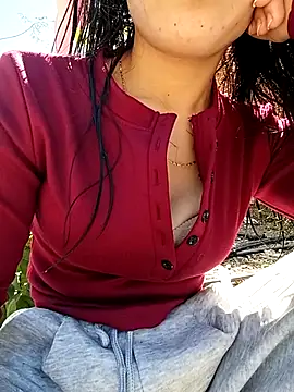 Snapshot of Sexynice_baby chatting on 11/30/25, 04:27 Sexynice baby online show from 11/30/25, 04:27