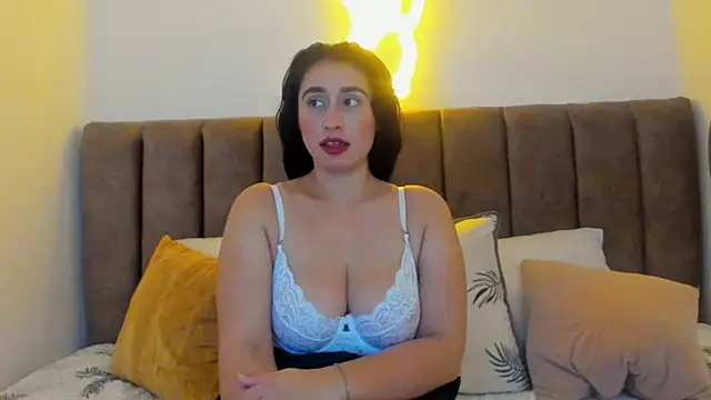 Amara18   online show from 11/06/25, 02:23