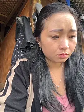 Snapshot of miemie-xx chatting on 10/28/25, 01:09 miemie-xx online show from 10/28/25, 01:09