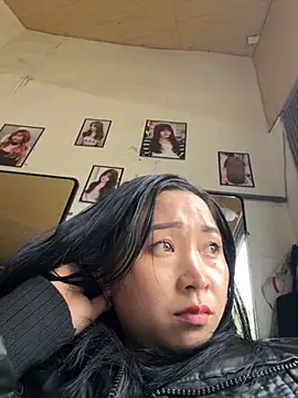 Snapshot of miemie-xx chatting on 11/04/25, 09:30 miemie-xx online show from 11/04/25, 09:30