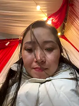 Snapshot of miemie-xx chatting on 11/05/25, 07:36 miemie-xx online show from 11/05/25, 07:36