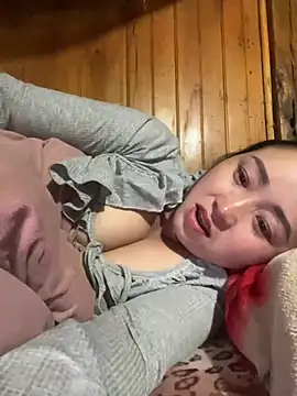 Snapshot of miemie-xx chatting on 11/29/25, 01:25 miemie-xx online show from 11/29/25, 01:25