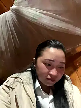 Snapshot of miemie-xx chatting on 12/16/25, 11:59 miemie-xx online show from 12/16/25, 11:59